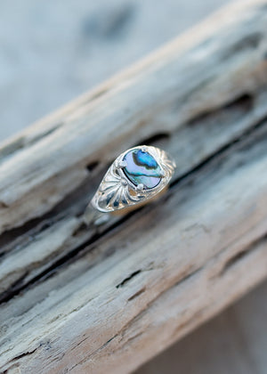 Side view of the Willow abalone sterling silver ring